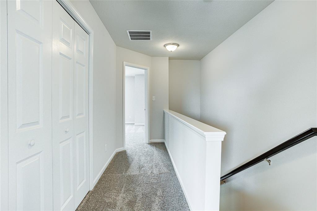 317 Steeples Boulevard Indianapolis, IN 46222 - Photo 16 of 34