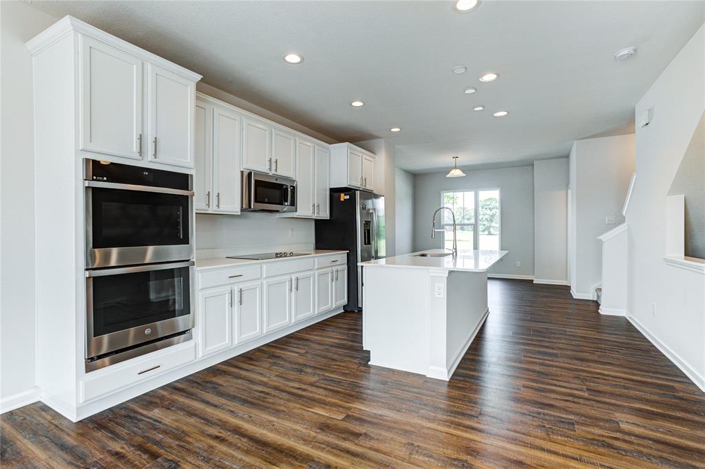 317 Steeples Boulevard Indianapolis, IN 46222 - Photo 5 of 34