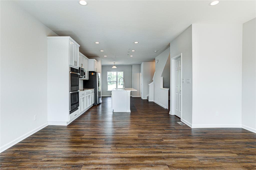 317 Steeples Boulevard Indianapolis, IN 46222 - Photo 7 of 34