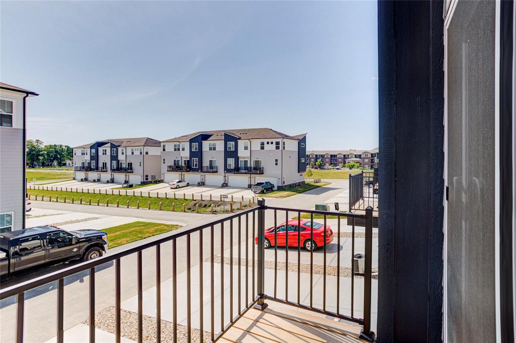 317 Steeples Boulevard Indianapolis, IN 46222 - Photo 10 of 34