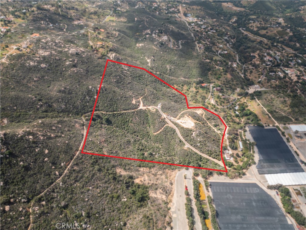 0 Jubilee Drive Fallbrook, CA 92028 - Photo 5 of 21 a backyard of a house