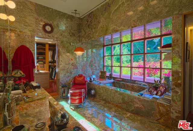 $47,000,000 | 470 Layton Way, Los Angeles, CA 90049