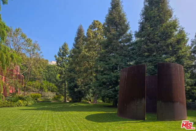 $47,000,000 | 470 Layton Way, Los Angeles, CA 90049