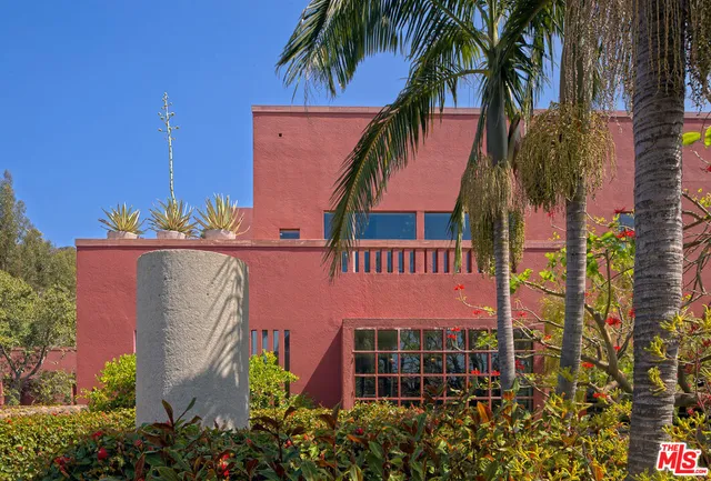 $47,000,000 | 470 Layton Way, Los Angeles, CA 90049