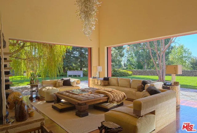 $47,000,000 | 470 Layton Way, Los Angeles, CA 90049