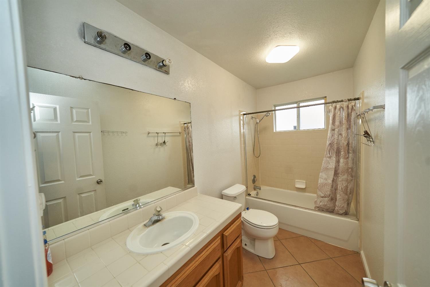 20229 Del Mar Road Madera, CA 93638 - Photo 11 of 23 Gallery Image 11