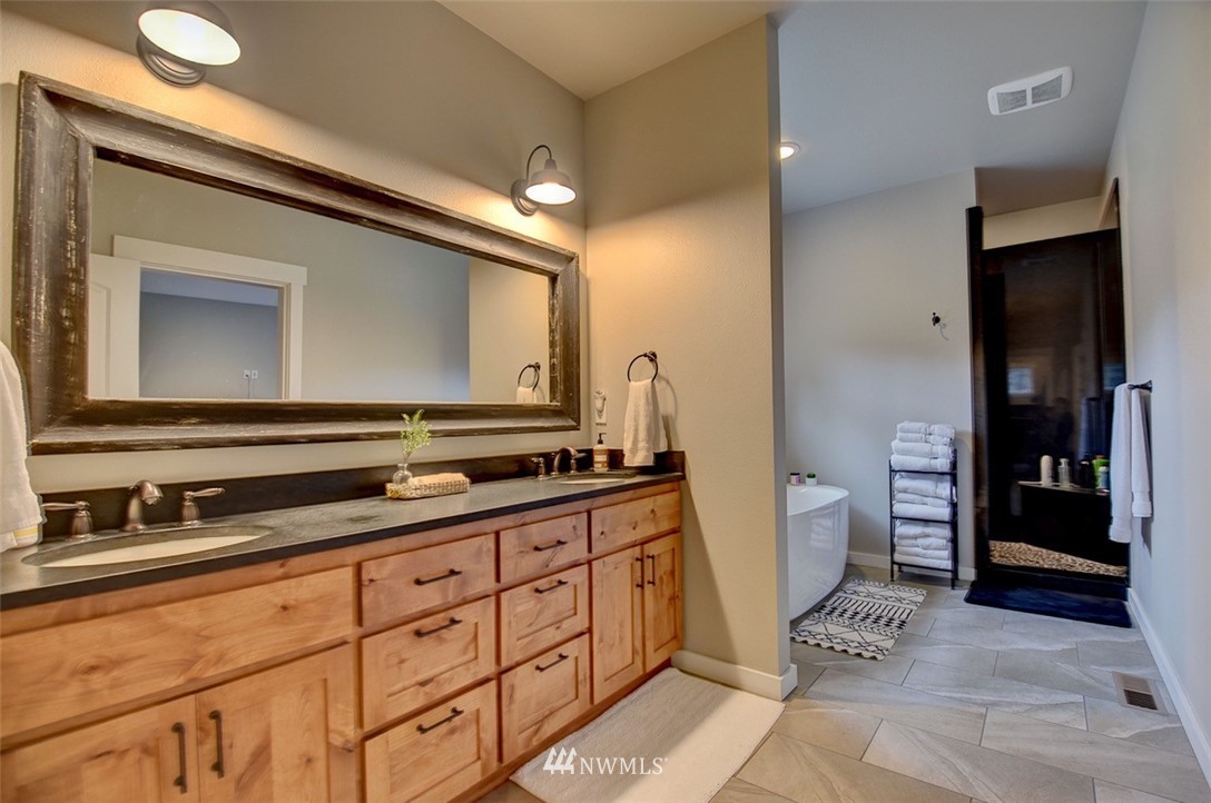 780 Logan Hill Road Chehalis, WA 98532 - Photo 14 of 31