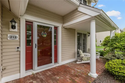 $698,000 | 213 Corey Lane, Unit 213, Middletown, RI 02842