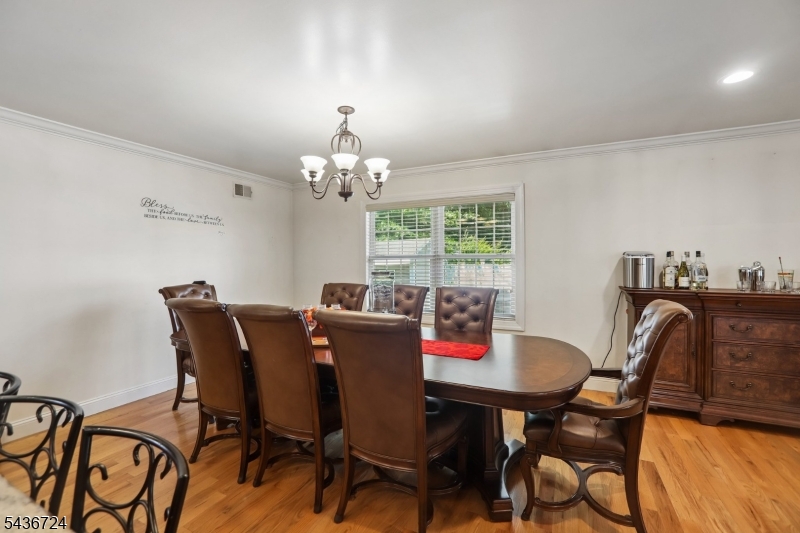 230 Birchwood Road Linden, NJ 07036 - Photo 4 of 27
