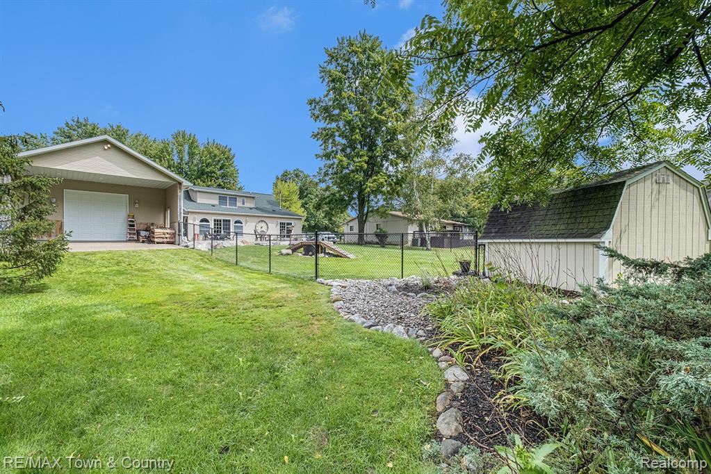 1460 Flushing Road Flushing, MI 48433 - Photo 39 of 52