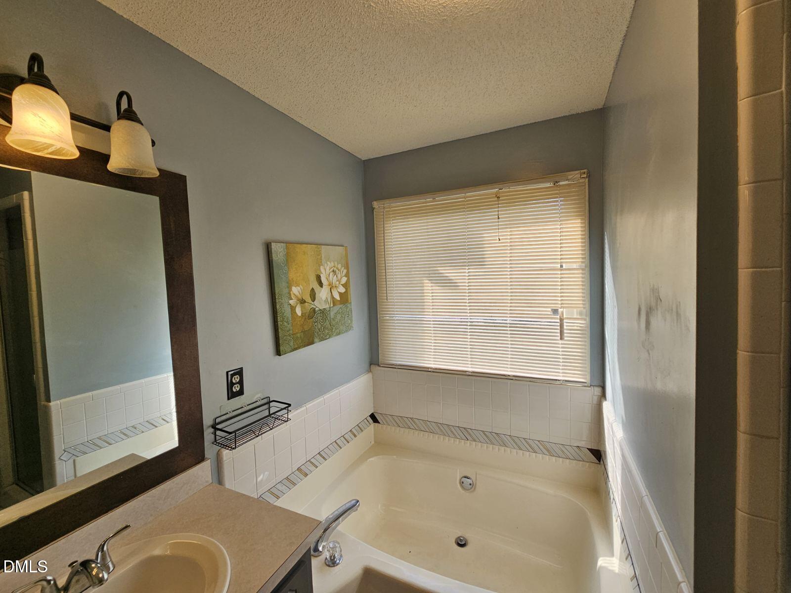 4205 Knightsbridge Way Raleigh, NC 27604 - Photo 25 of 30 40