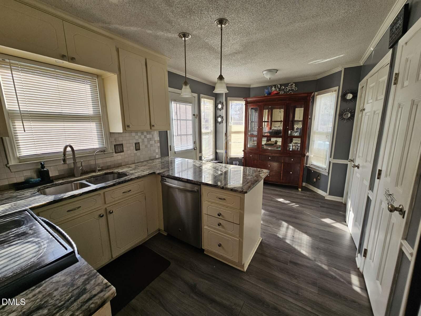 4205 Knightsbridge Way Raleigh, NC 27604 - Photo 5 of 30 10