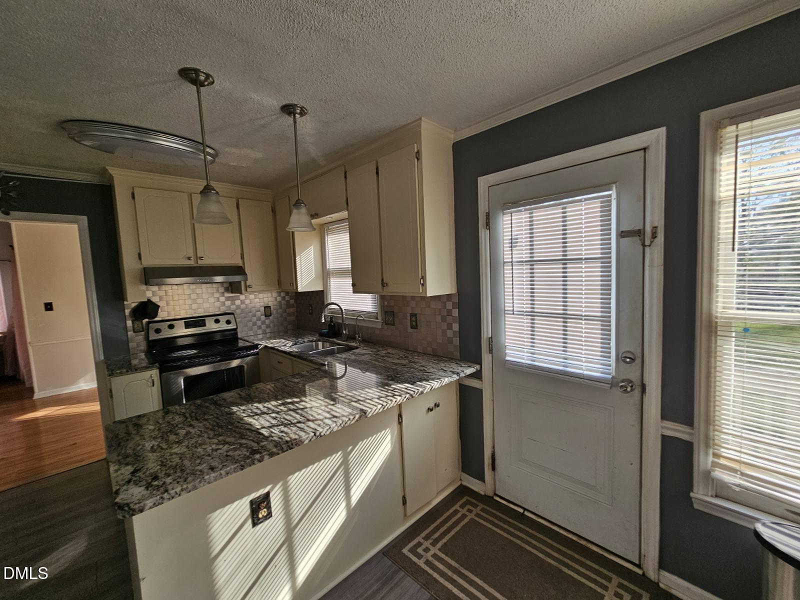 4205 Knightsbridge Way Raleigh, NC 27604 - Photo 7 of 30 12