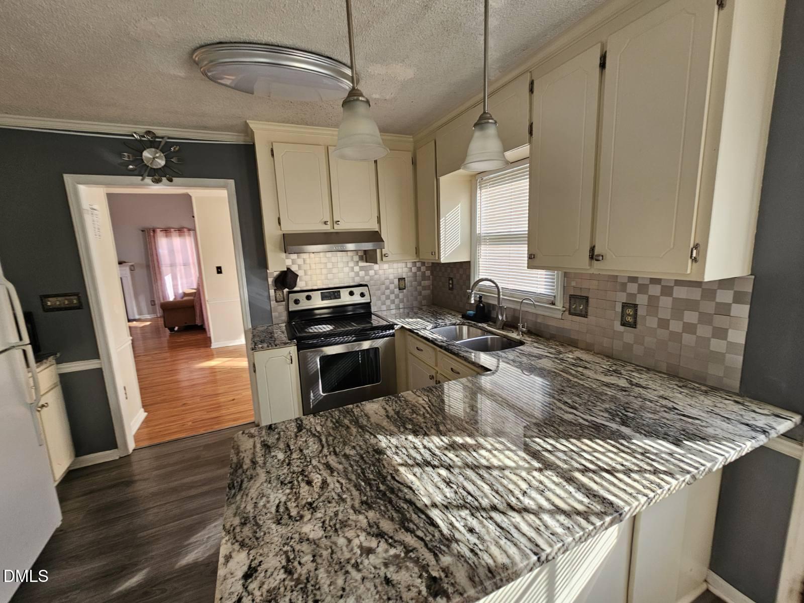 4205 Knightsbridge Way Raleigh, NC 27604 - Photo 9 of 30 14