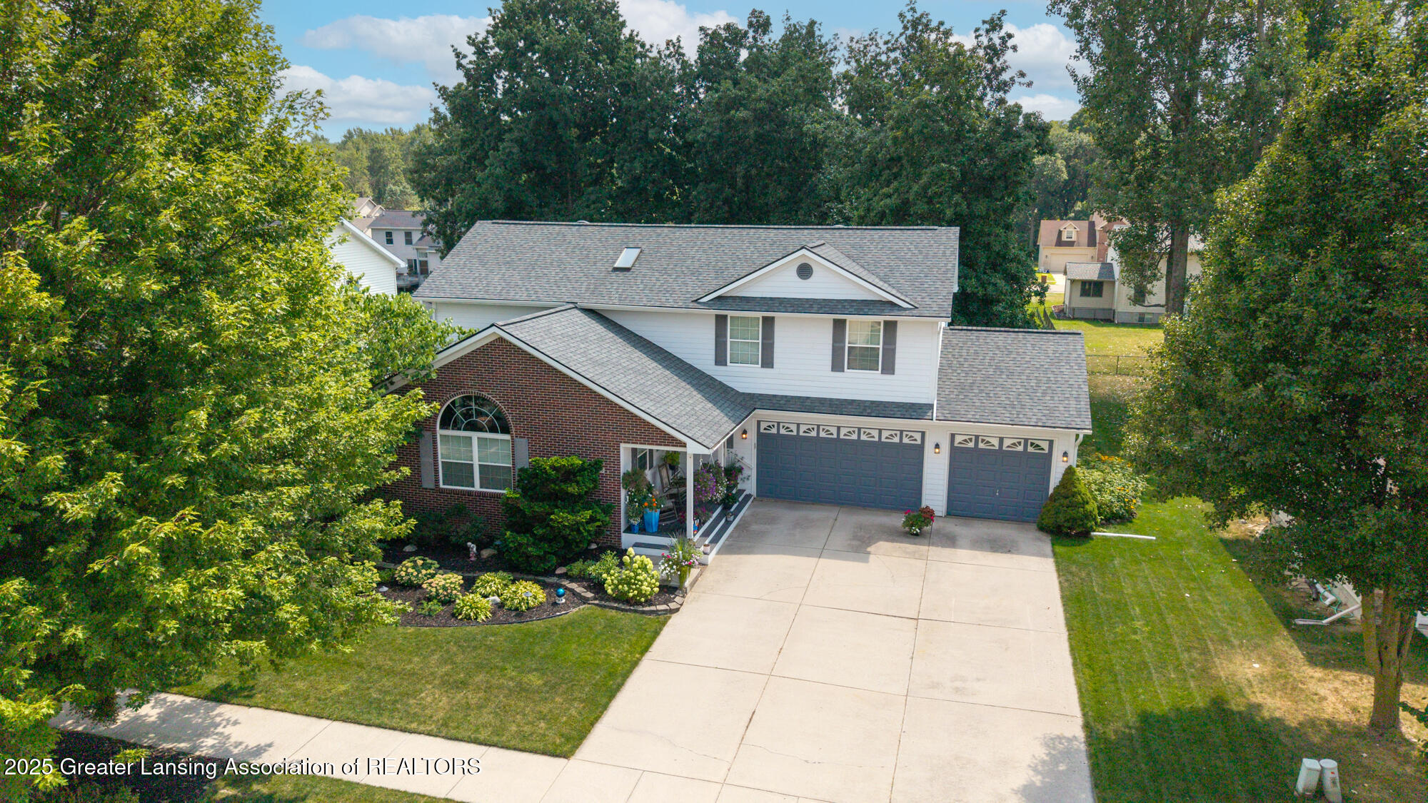 5825 Rothesay Road Lansing, MI 48911 - Photo 3 of 52 5825_Rothesay_BROCK-33