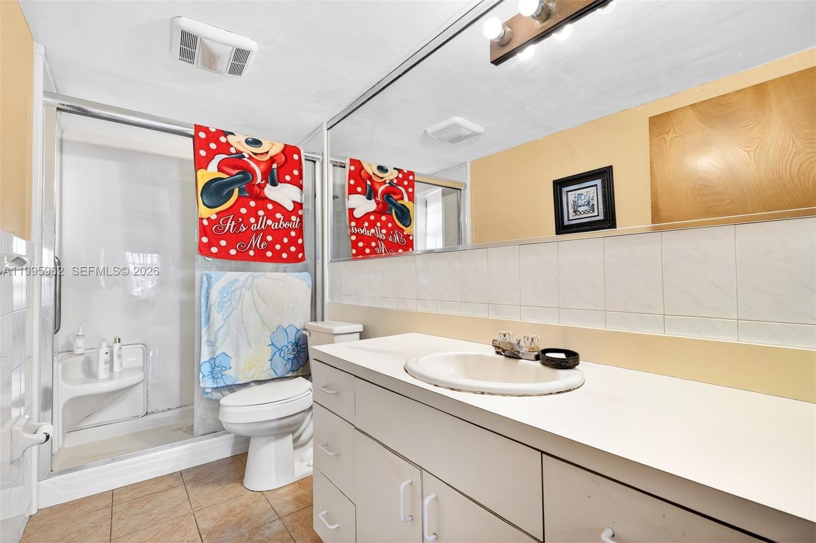 7821 Southwest 9th Terrace Miami, FL 33144 - Photo 19 of 29 Bathroom #3