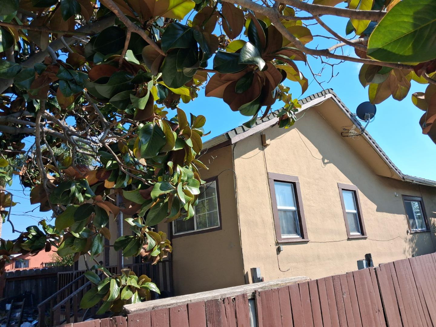 8901 D Street Oakland, CA 94621 - Photo 3 of 7