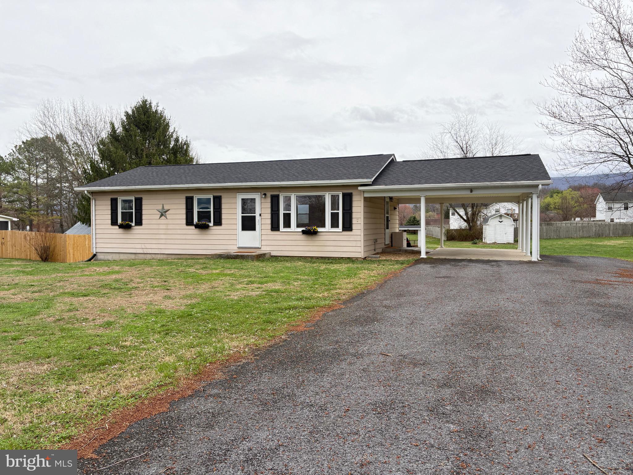 1604 South Ox Road Edinburg, VA 22824 - Photo 2 of 25