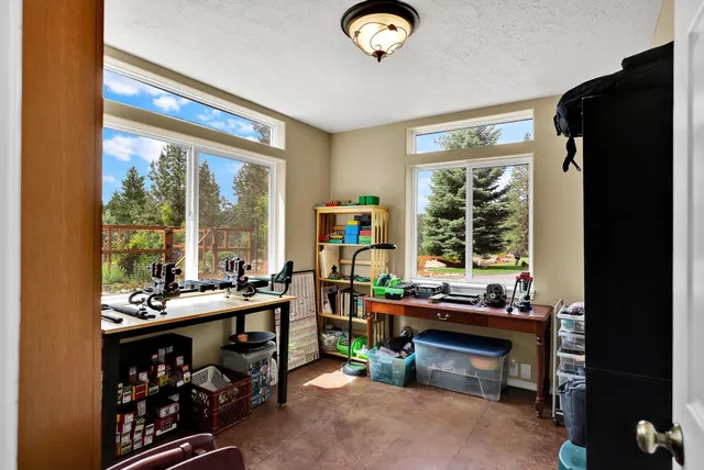 $1,440,000 | 6533D Lois Way, Nine Mile Falls, WA 99026