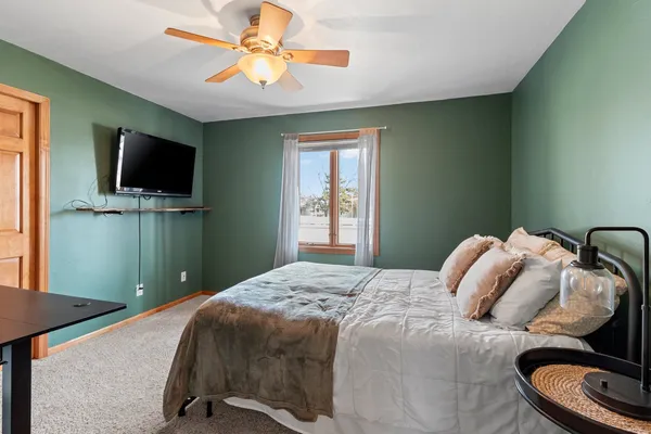 $374,900 | 1700 East Midway Road, Appleton, WI 54915
