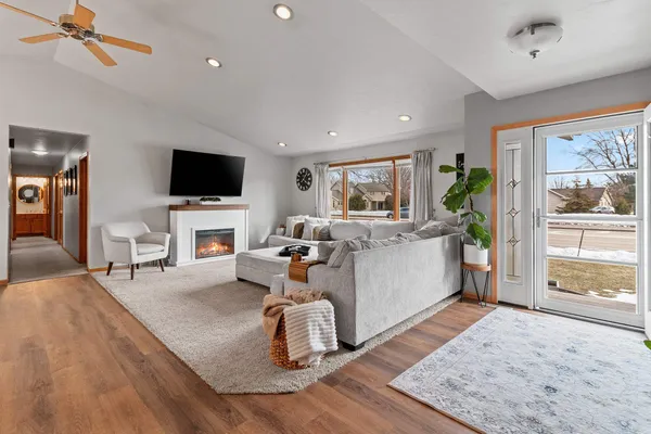 $374,900 | 1700 East Midway Road, Appleton, WI 54915