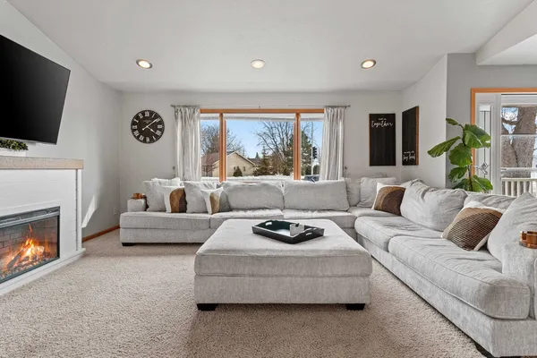 $374,900 | 1700 East Midway Road, Appleton, WI 54915