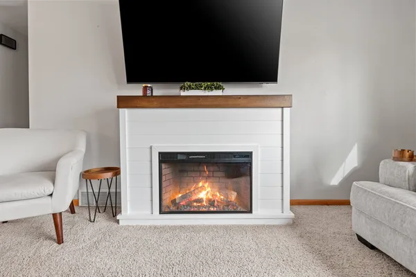 $374,900 | 1700 East Midway Road, Appleton, WI 54915