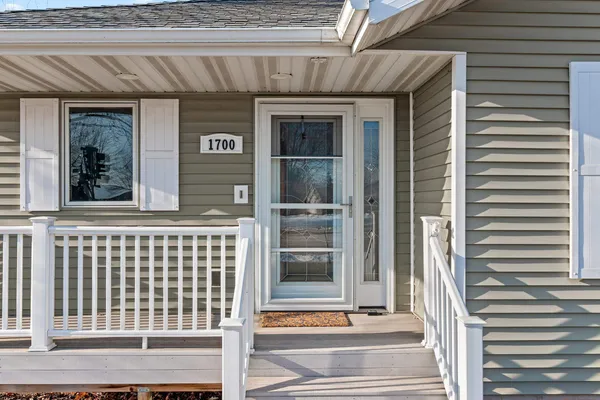 $374,900 | 1700 East Midway Road, Appleton, WI 54915