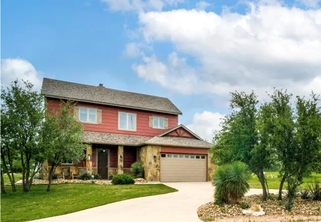 $600,000 | 1025 Laredo Drive, Graford, TX 76449