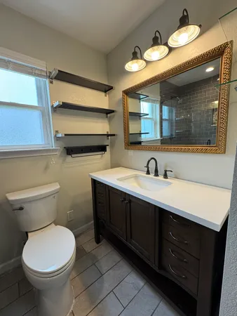 $1,800 | 2006 Ash Street, Georgetown, TX 78626