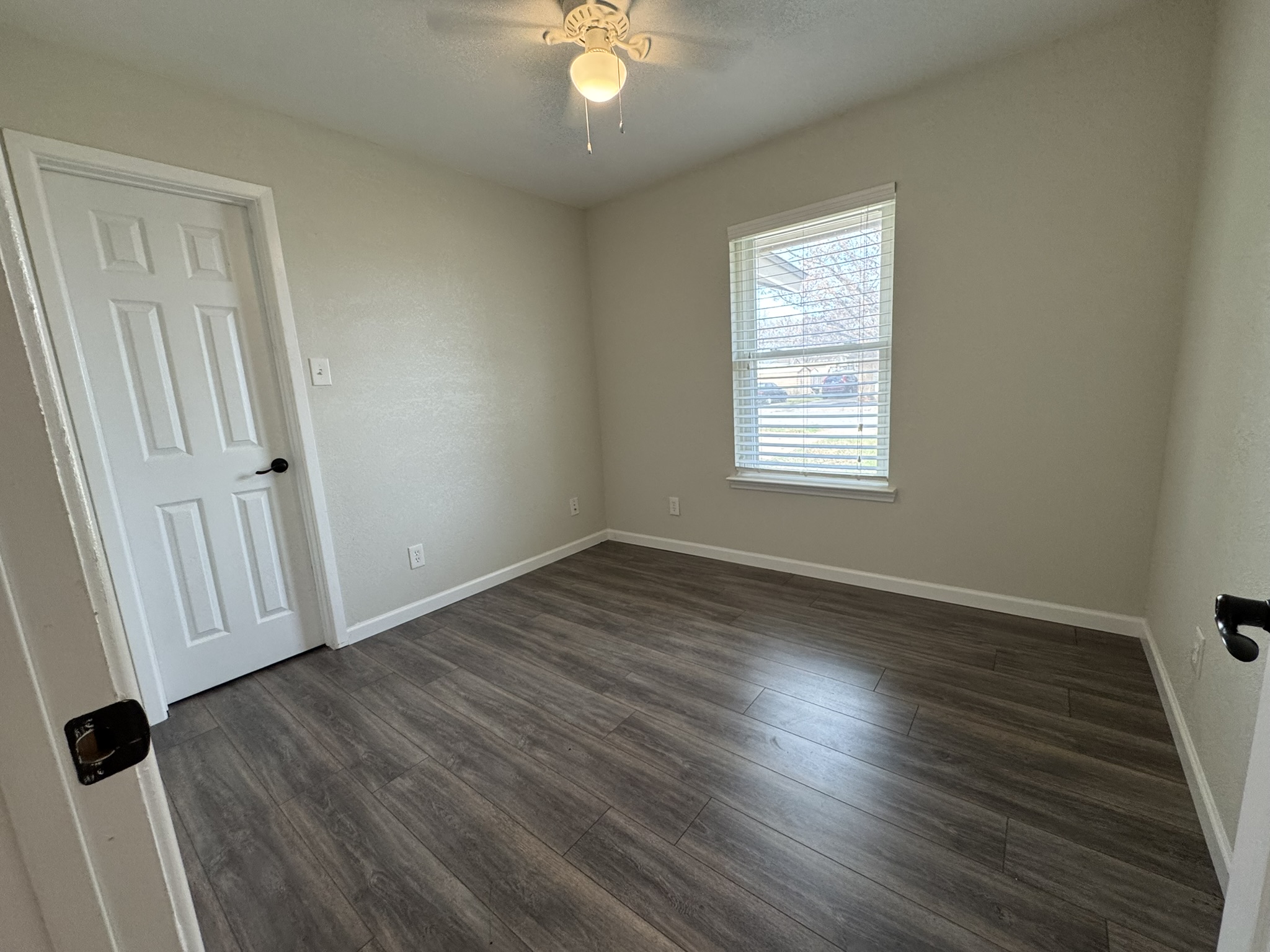 2006 Ash Street Georgetown, TX 78626 - Photo 20 of 21 3rd bedroom