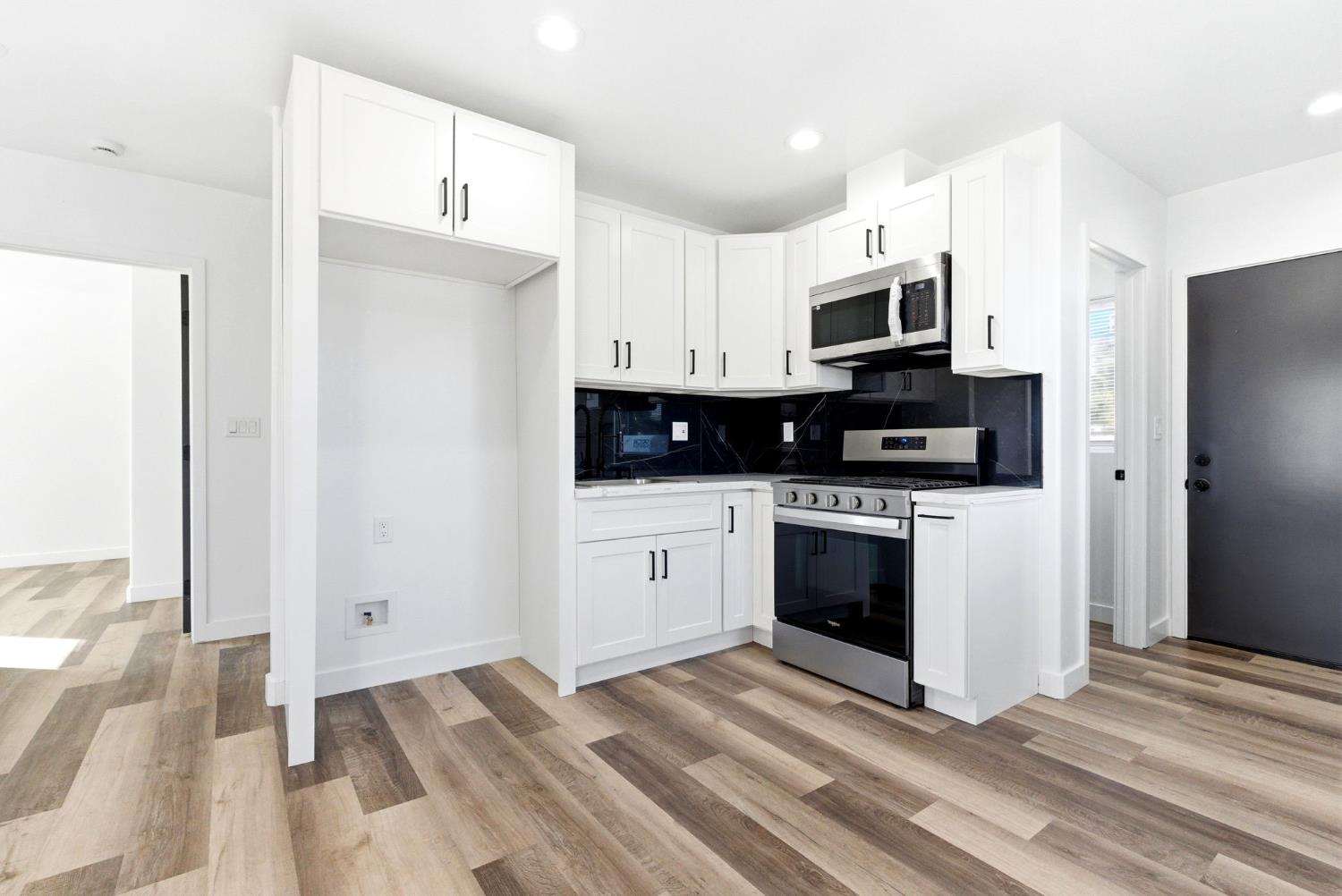 3763 East Verrue Avenue Fresno, CA 93702 - Photo 7 of 24