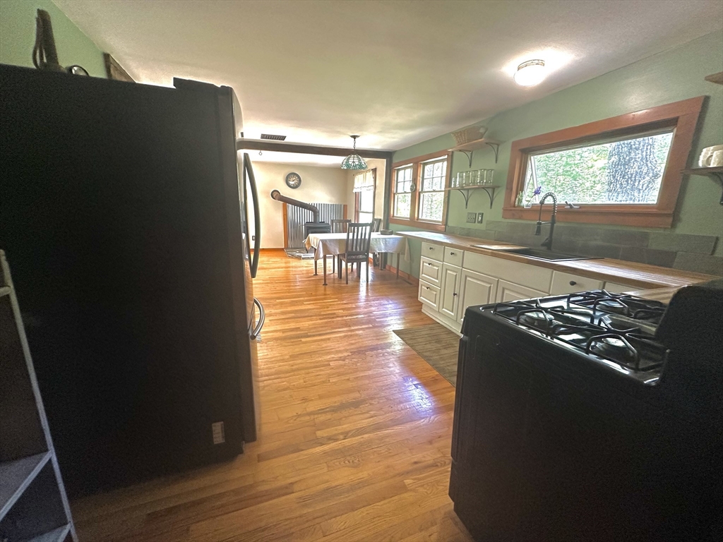 630 Orange Road Warwick, MA 01378 - Photo 10 of 37