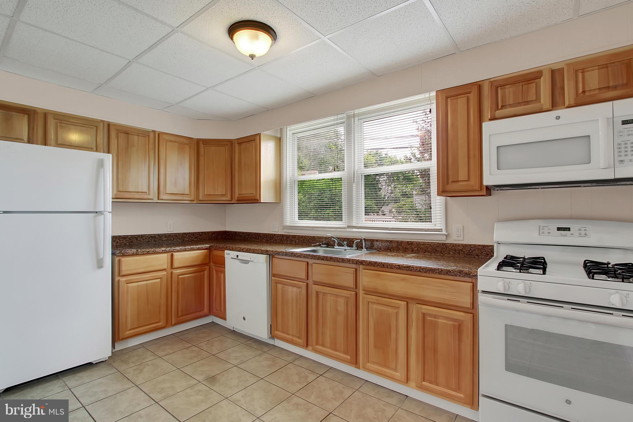 8233 Cornwall Road Baltimore, MD 21222 - Photo 11 of 29 Kitchen