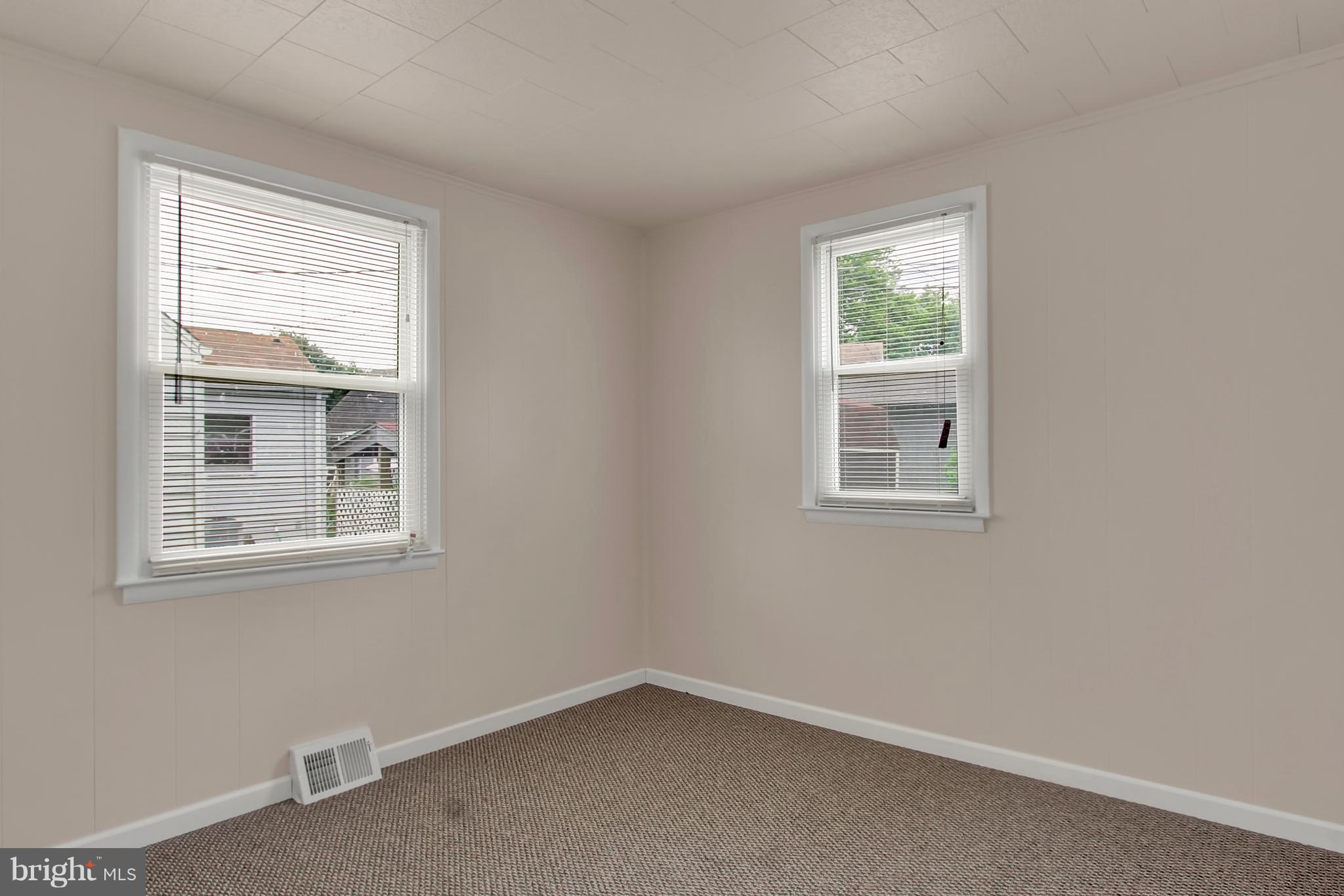 8233 Cornwall Road Baltimore, MD 21222 - Photo 16 of 29 Bedroom (Master)