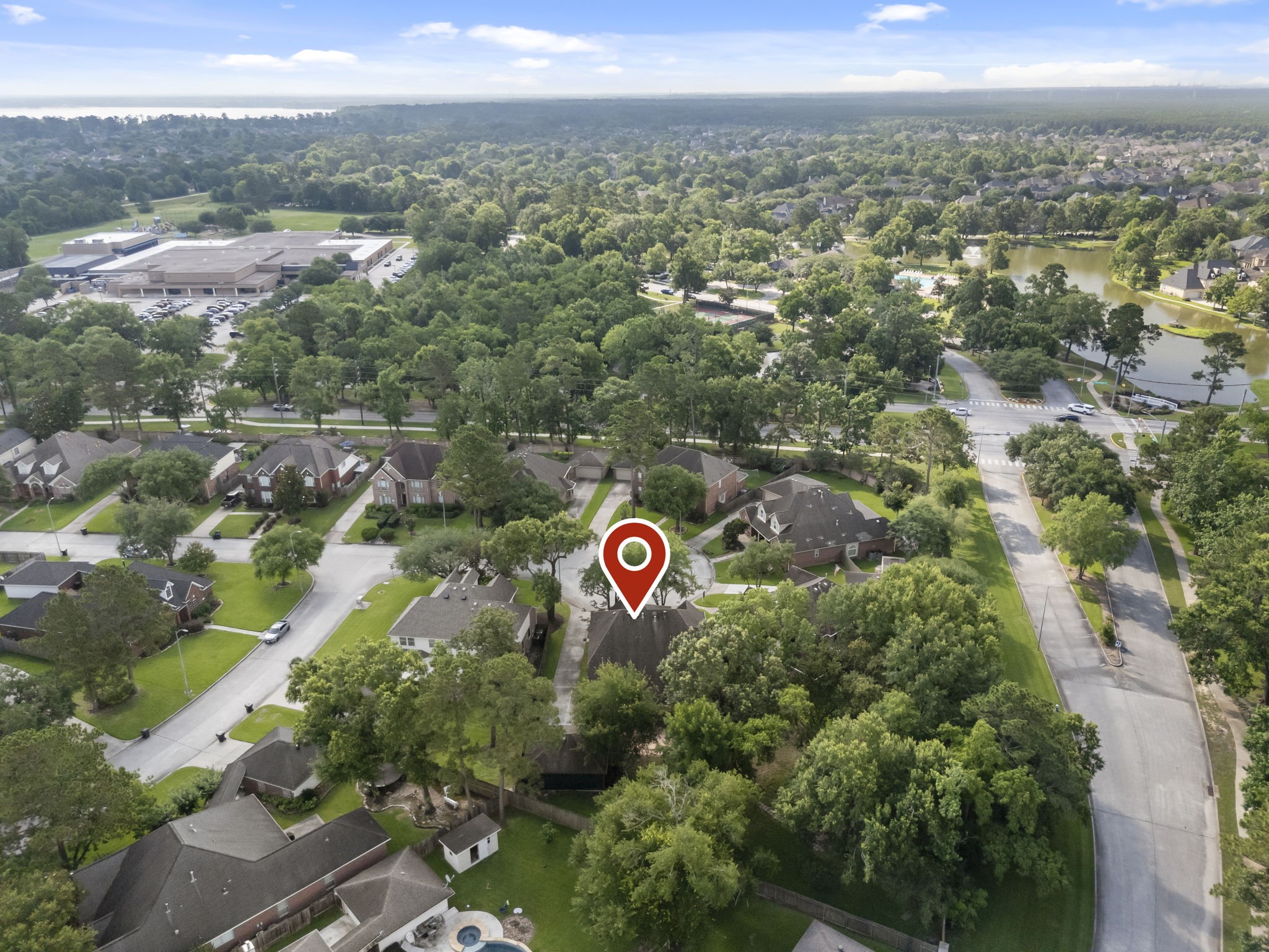 12907 Ryaneagles Circle Houston, TX 77044 - Photo 48 of 48 an aerial view of residential house and green space