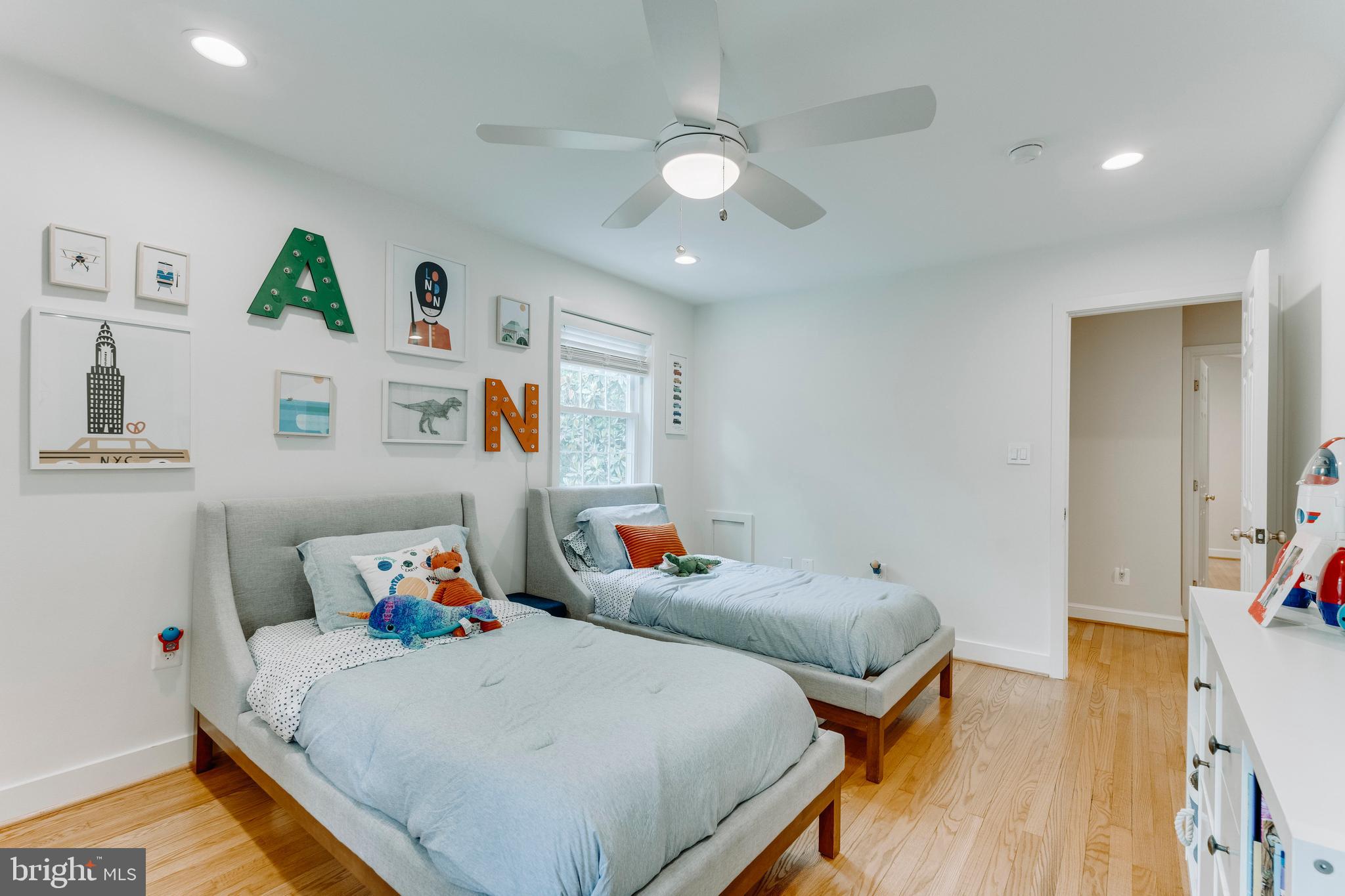 5705 Northfield Road Bethesda, MD 20817 - Photo 32 of 51 Bedroom #1