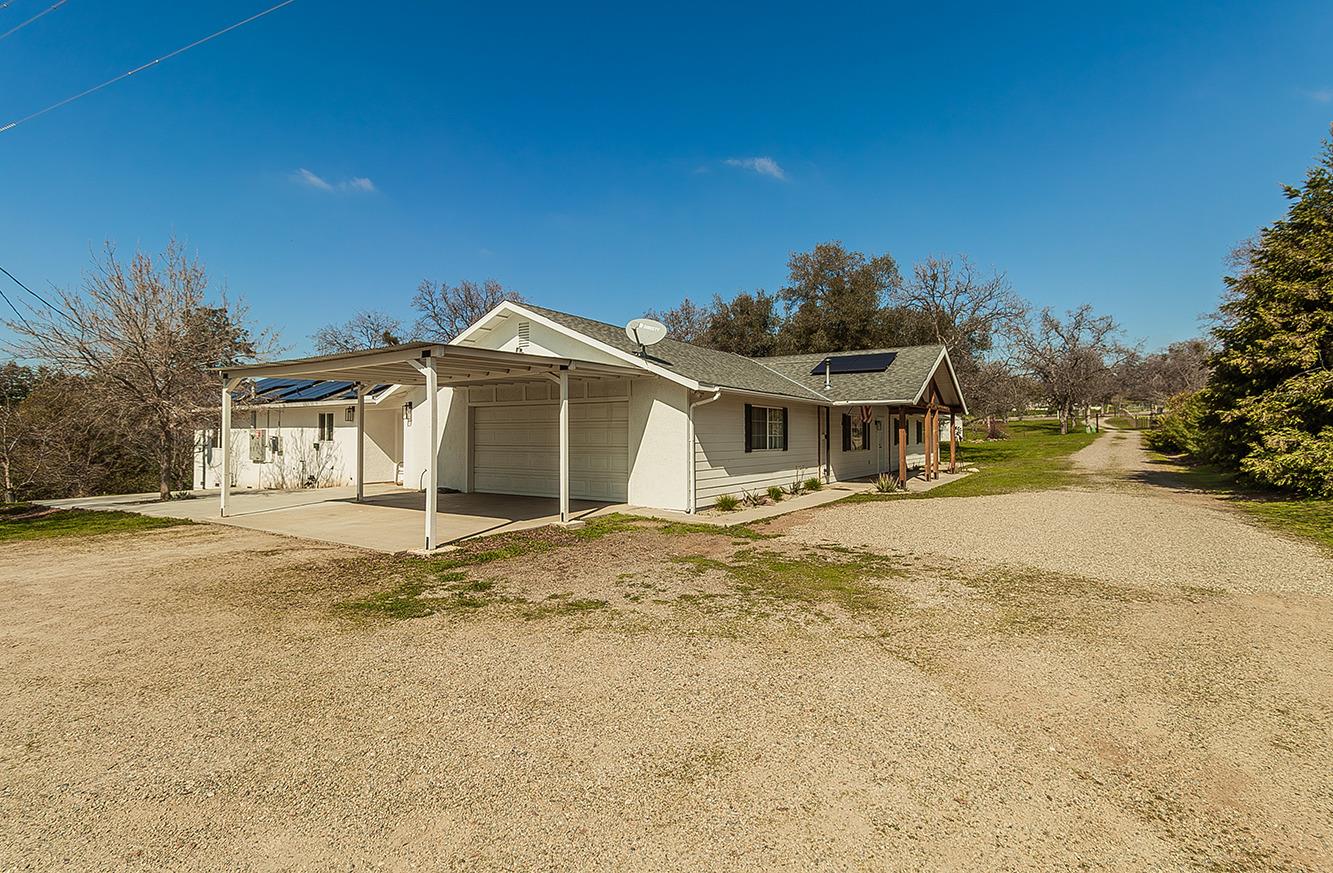 29039 Auberry Road Prather, CA 93651 - Photo 43 of 73 a front view of a house with a yard