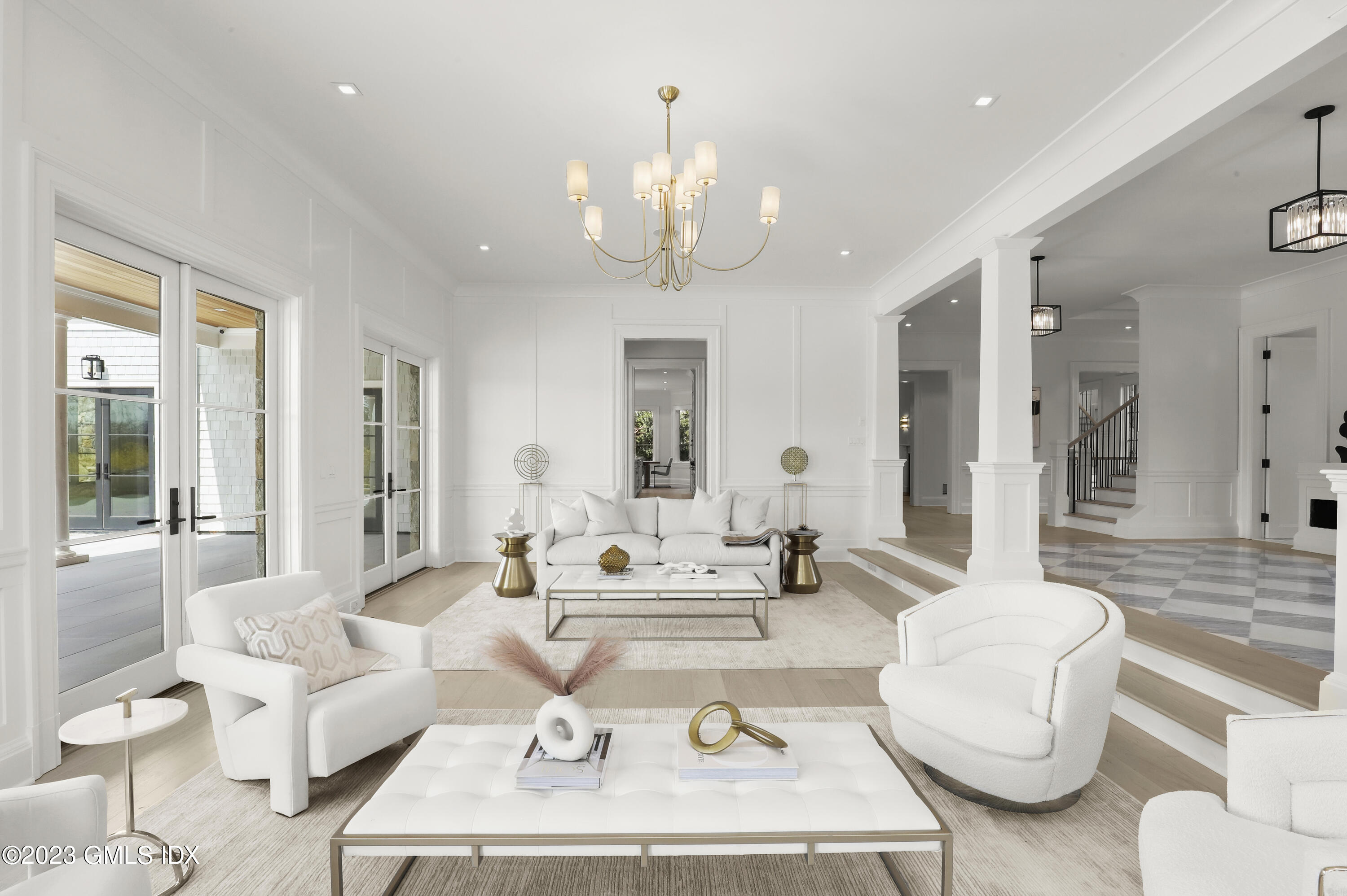 32 Meadowcroft Lane Greenwich, CT 06830 - Photo 5 of 43 LIVING ROOM