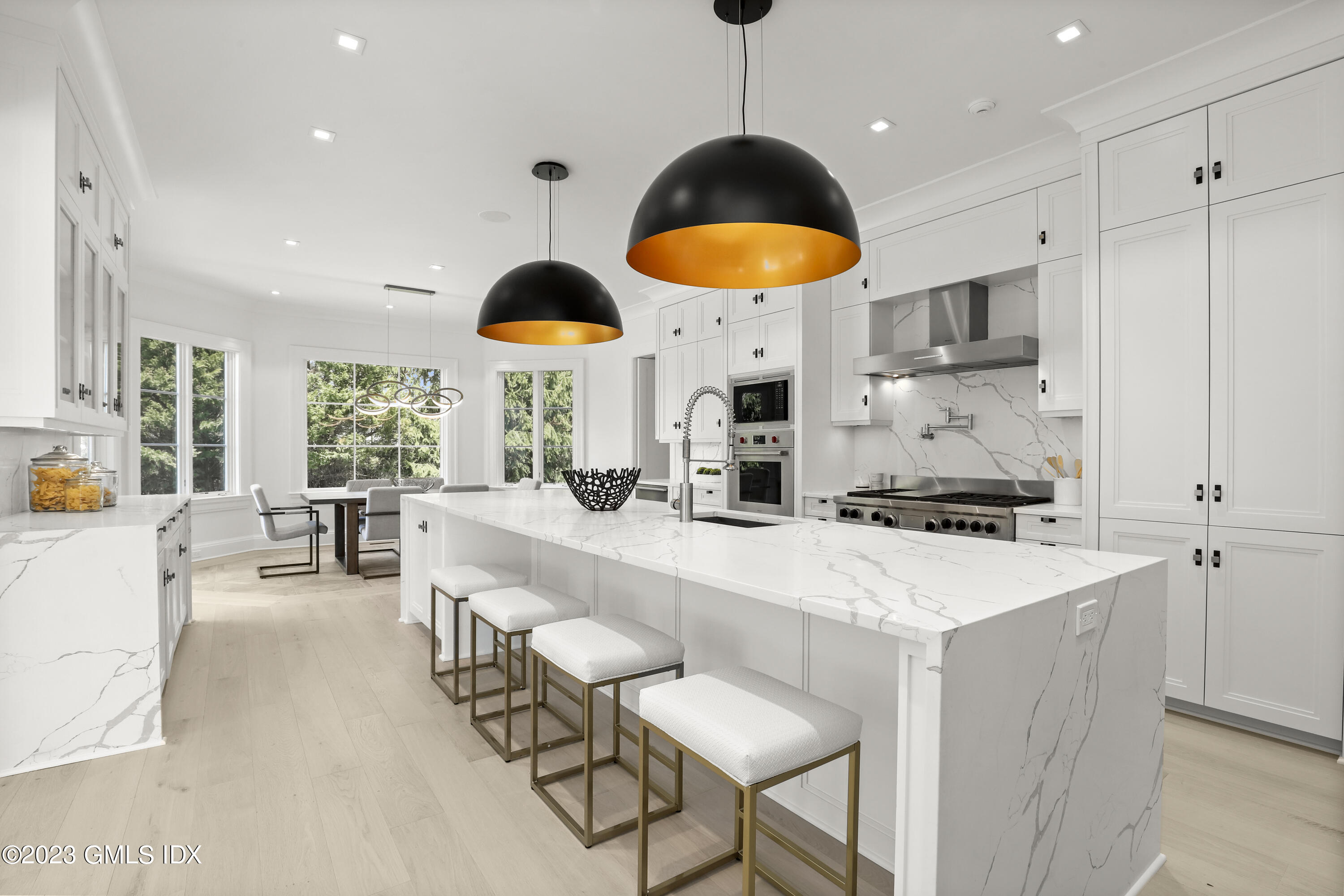 32 Meadowcroft Lane Greenwich, CT 06830 - Photo 8 of 43 KITCHEN