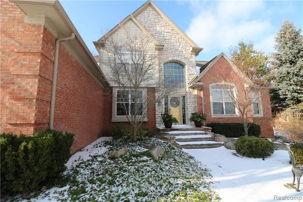 6912 Oakhurst Ridge Road Clarkston, MI 48348 - Photo 4 of 13