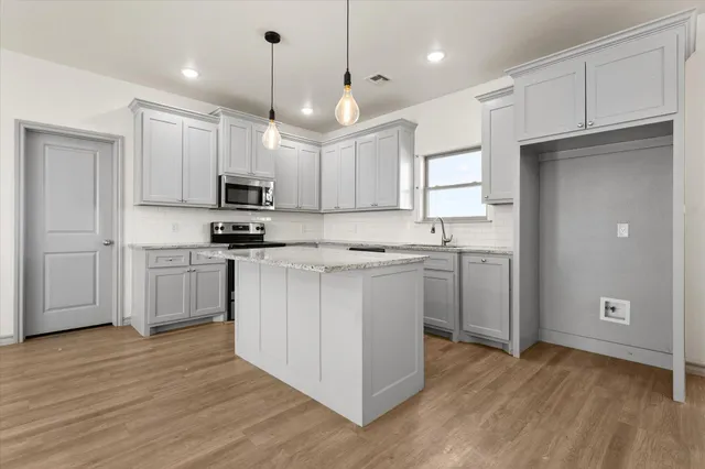 $324,900 | 1388 Redhead Road, Wilson, TX 79381