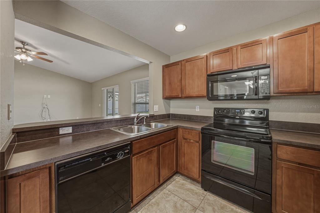 2940 Coach Lamp Road Mulberry, FL 33860 - Photo 5 of 43