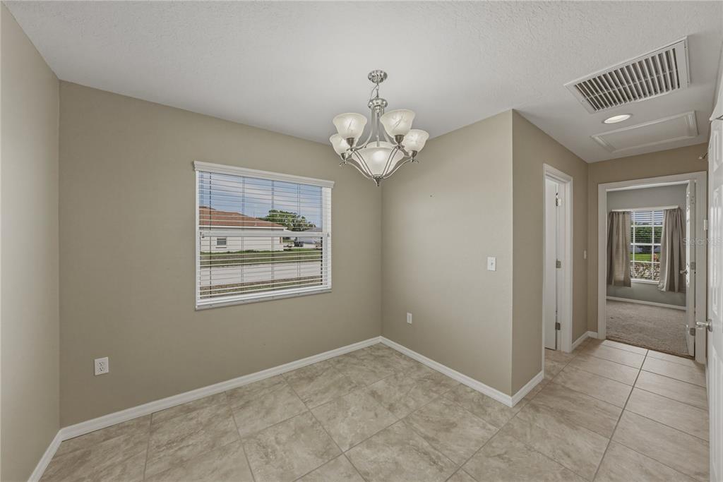 2940 Coach Lamp Road Mulberry, FL 33860 - Photo 8 of 43