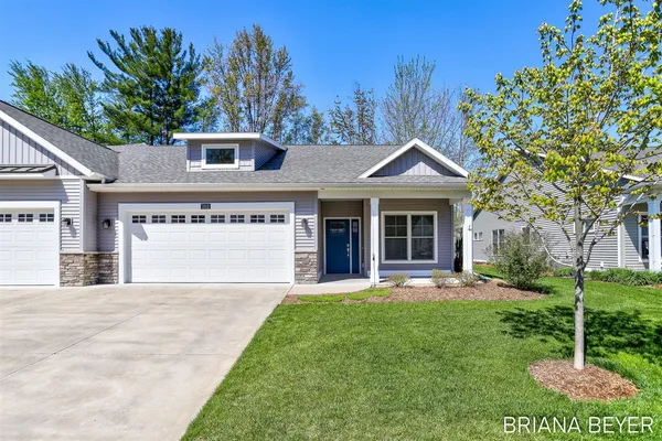 $375,000 | 1012 Maplewood Court, Jenison, MI 49428