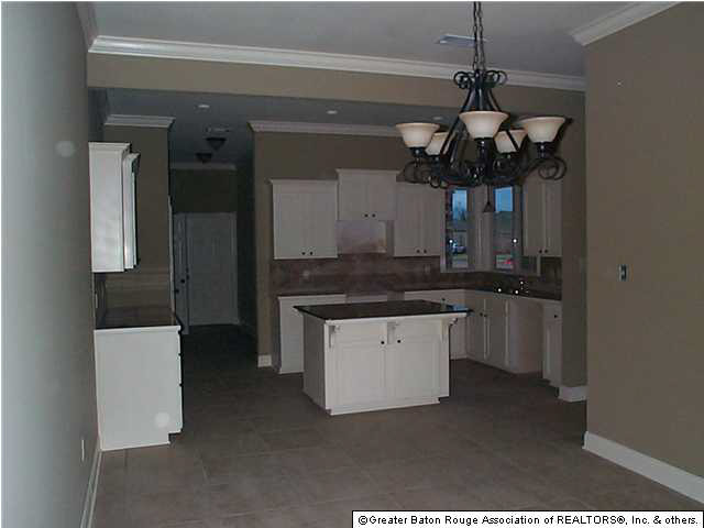 10706 Springtree Avenue Baton Rouge, LA 70810 - Photo 6 of 10 Gallery Image 6