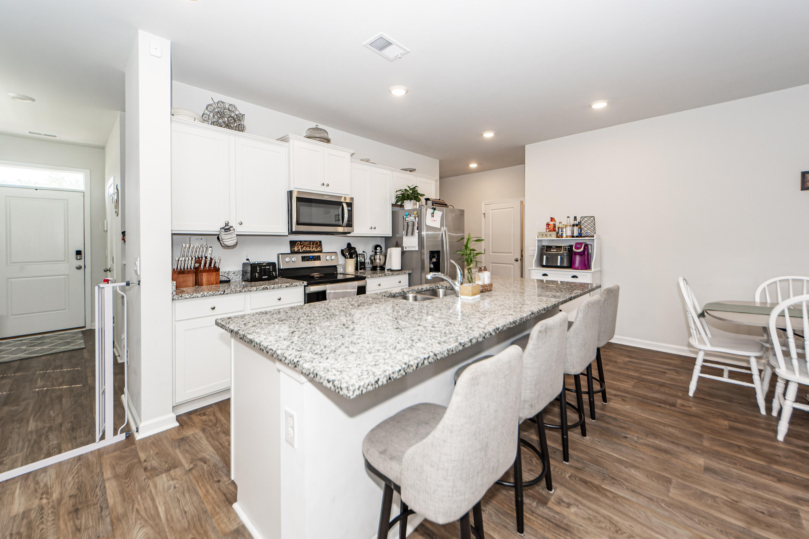 414 Blue Elderberry Run Moncks Corner, SC 29461 - Photo 5 of 16 07