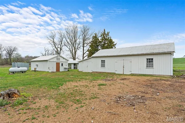 $250,000 | 32391 Case Road, Hermann, MO 65041