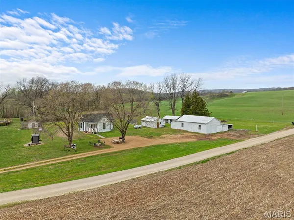 $250,000 | 32391 Case Road, Hermann, MO 65041