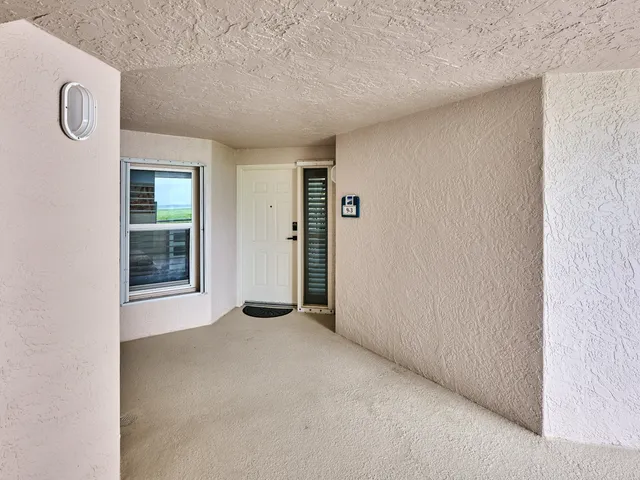 $5,500 | 5051 North Hwy A1A, Unit 93, Fort Pierce, FL 34949
